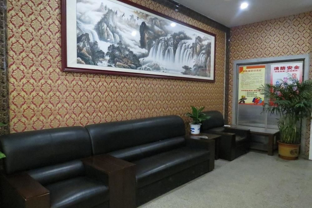 Longwang Business Hotel Liuzhou المظهر الخارجي الصورة