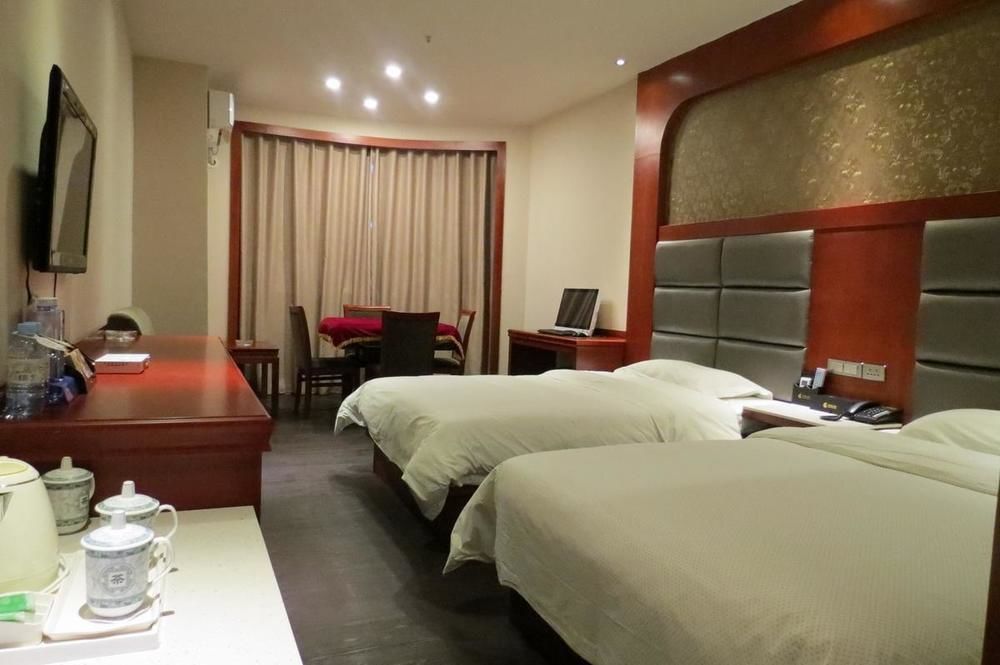 Longwang Business Hotel Liuzhou المظهر الخارجي الصورة