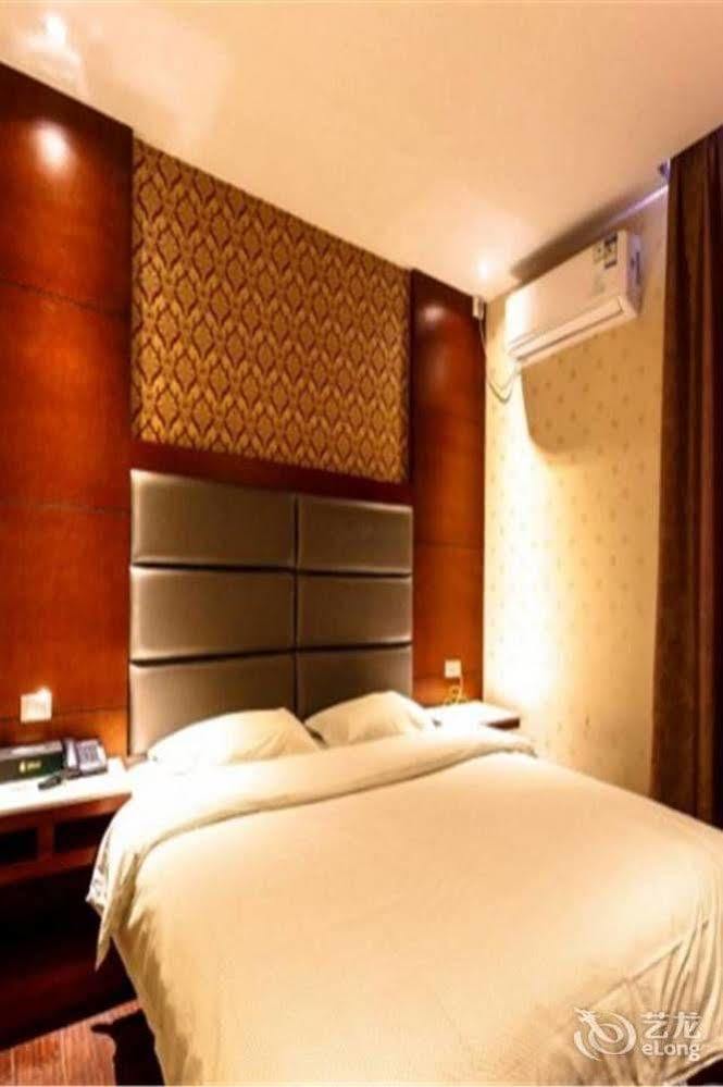 Longwang Business Hotel Liuzhou المظهر الخارجي الصورة
