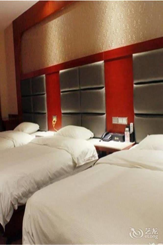 Longwang Business Hotel Liuzhou المظهر الخارجي الصورة